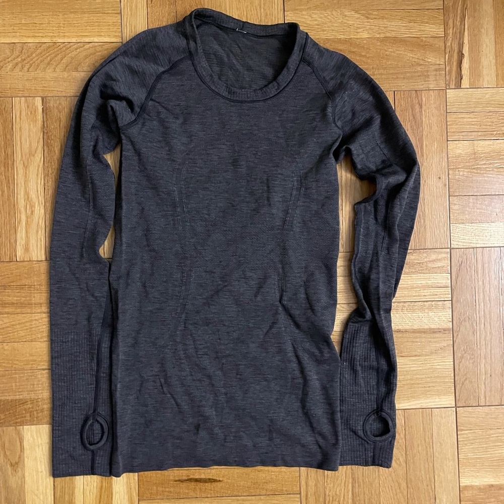 Lululemon Swiftly Tech Long Sleeve Top